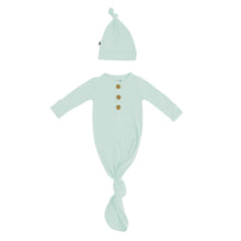 Load image into Gallery viewer, Bamboo Gown and Hat Set