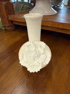 OHE VASE W/FLOWER MINI