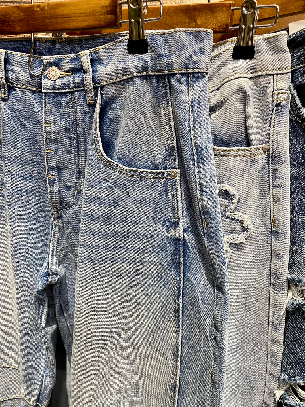 Mineral Washed Barrel Jeans