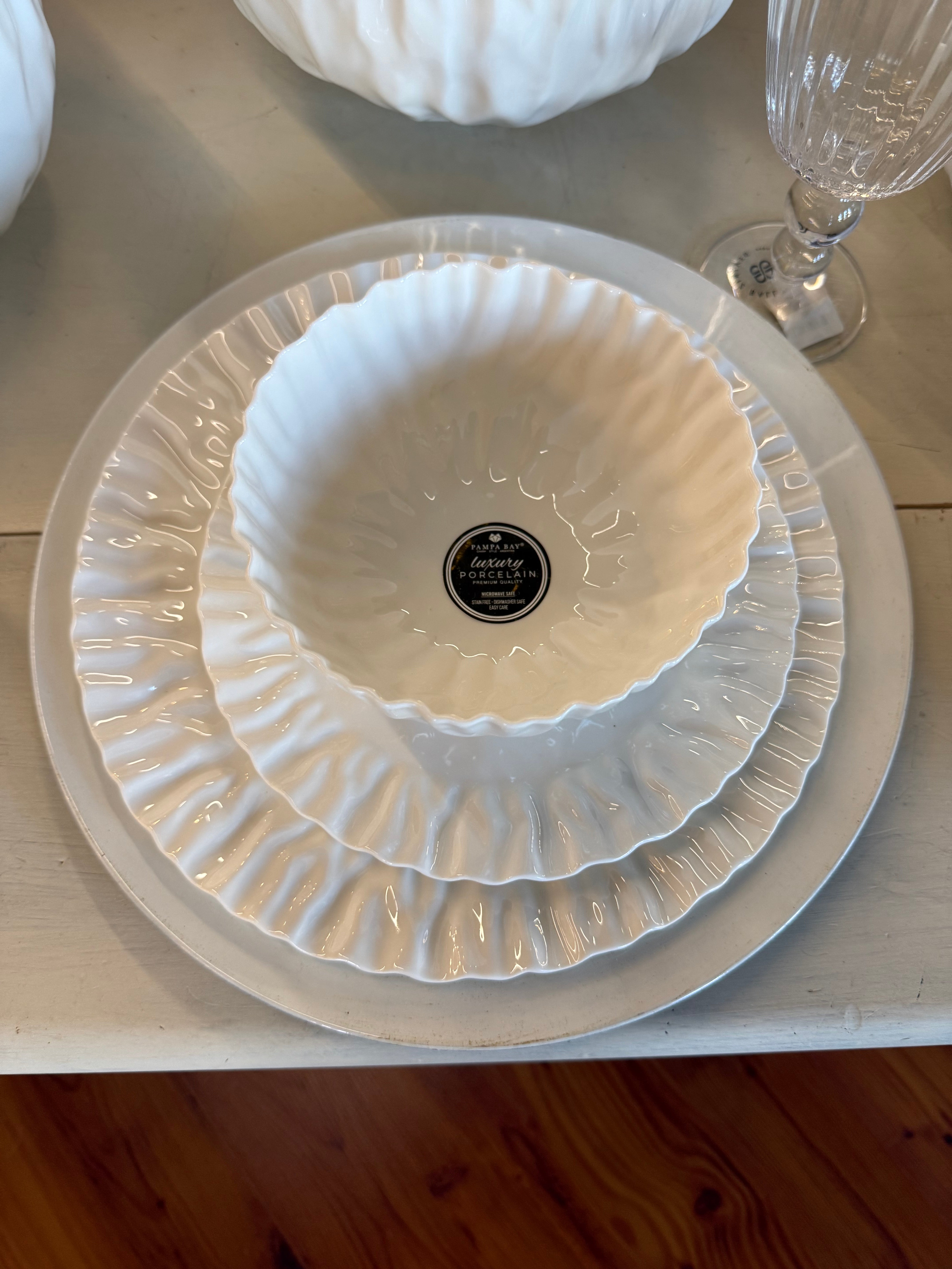 PB MAS2949WH DINNER PLATE