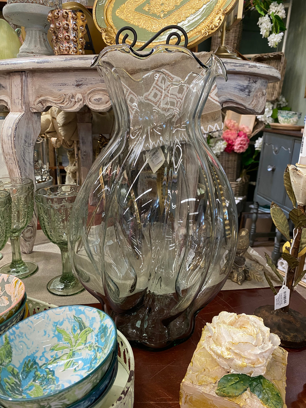 Ruffled Edge Glass Vase