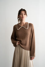 Load image into Gallery viewer, Scalloped Collar Sweater
