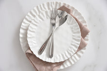 Load image into Gallery viewer, PB MAS2949WH DINNER PLATE
